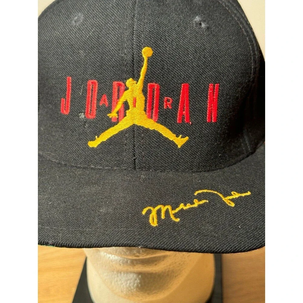 Vintage 90s Nike Air Jordan Snapback‎ Pure Wool Hat Cap Red Black Gold Jump Man